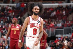 NBA篮网队迎来香港内线新星曾凡博：双向合同开启新征程